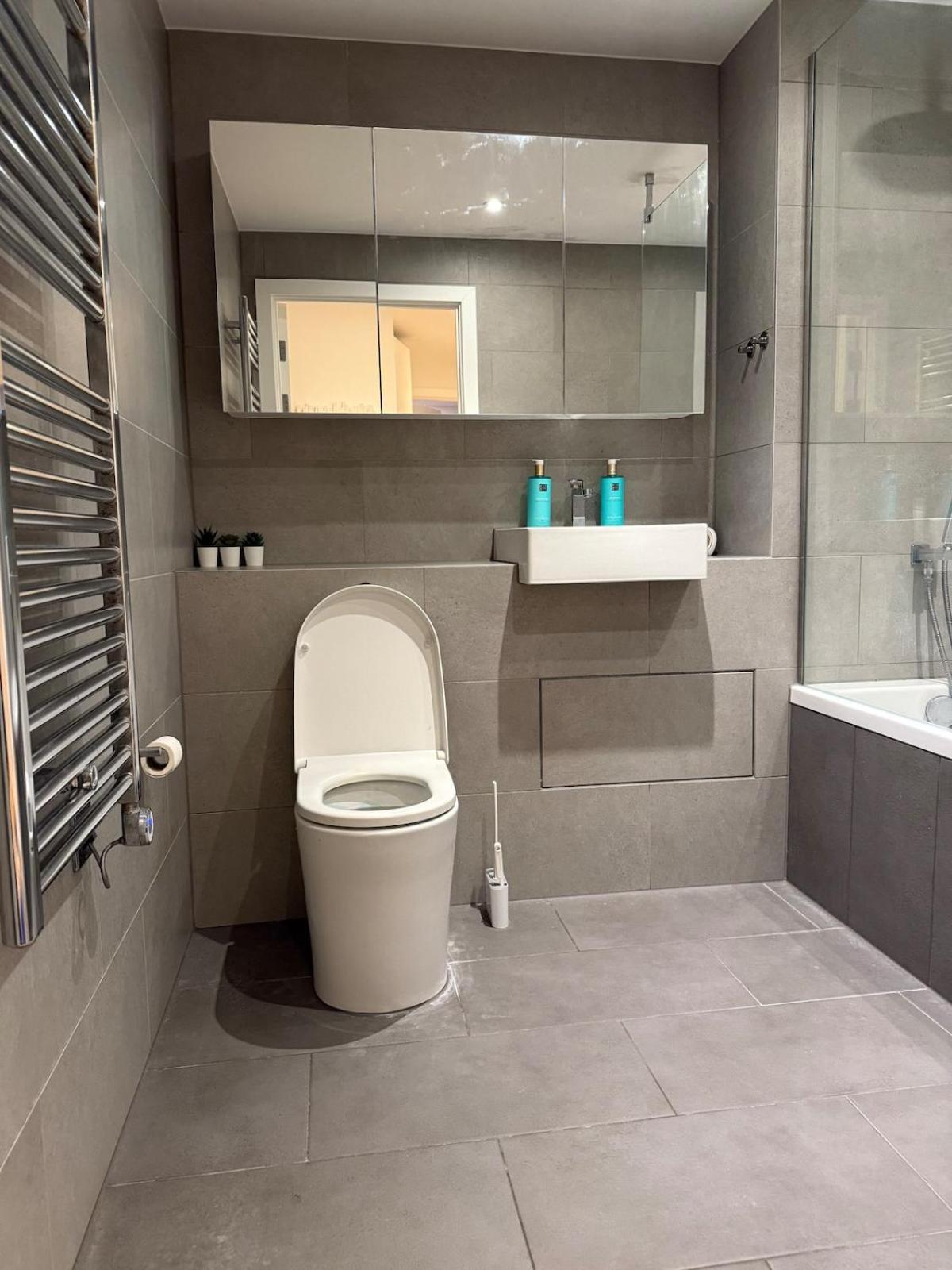 New 2 Bed Apartment Greenwich Лондон Екстериор снимка