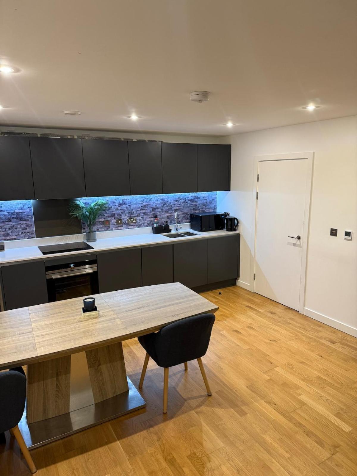 New 2 Bed Apartment Greenwich Лондон Екстериор снимка