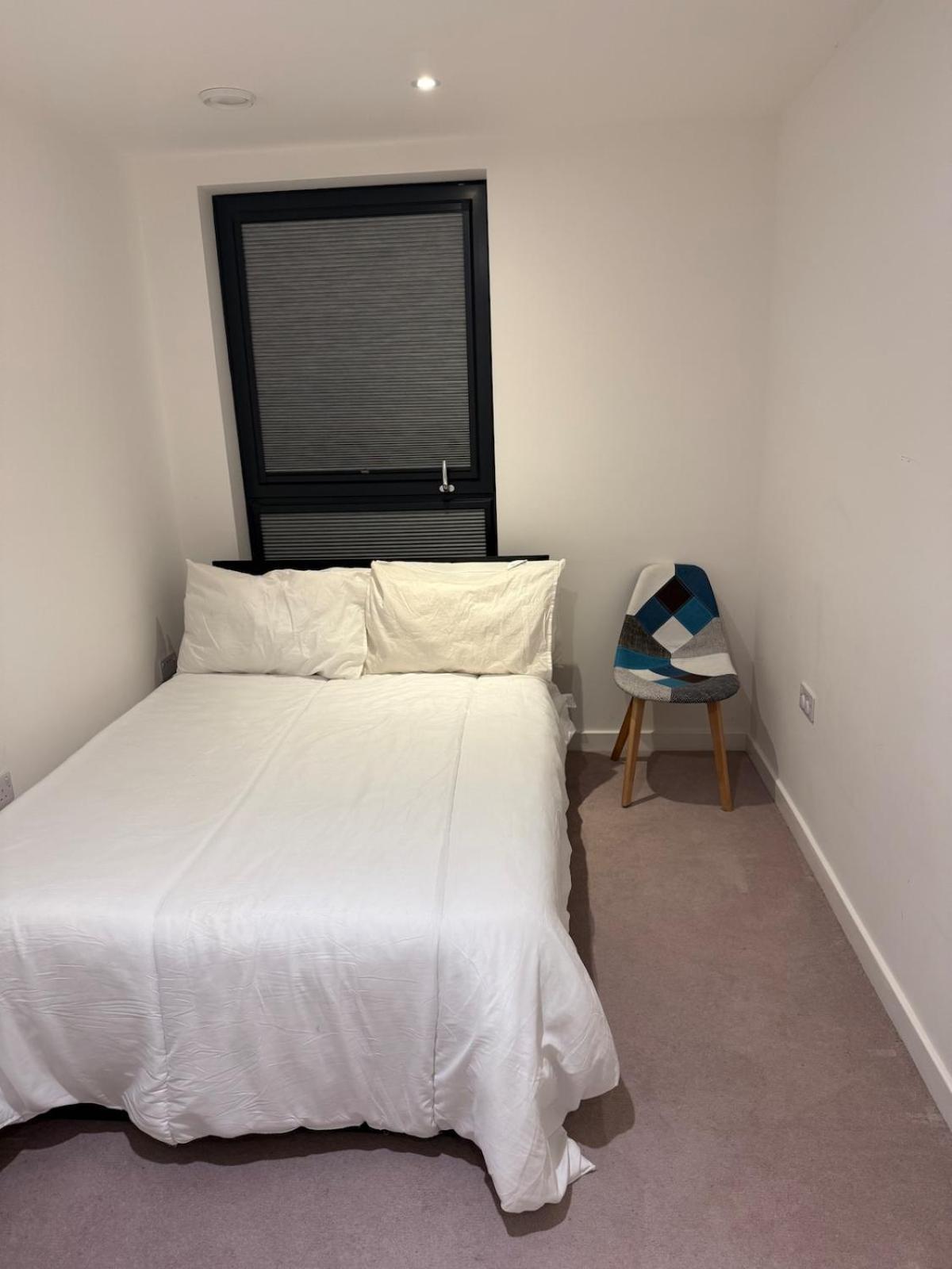 New 2 Bed Apartment Greenwich Лондон Екстериор снимка